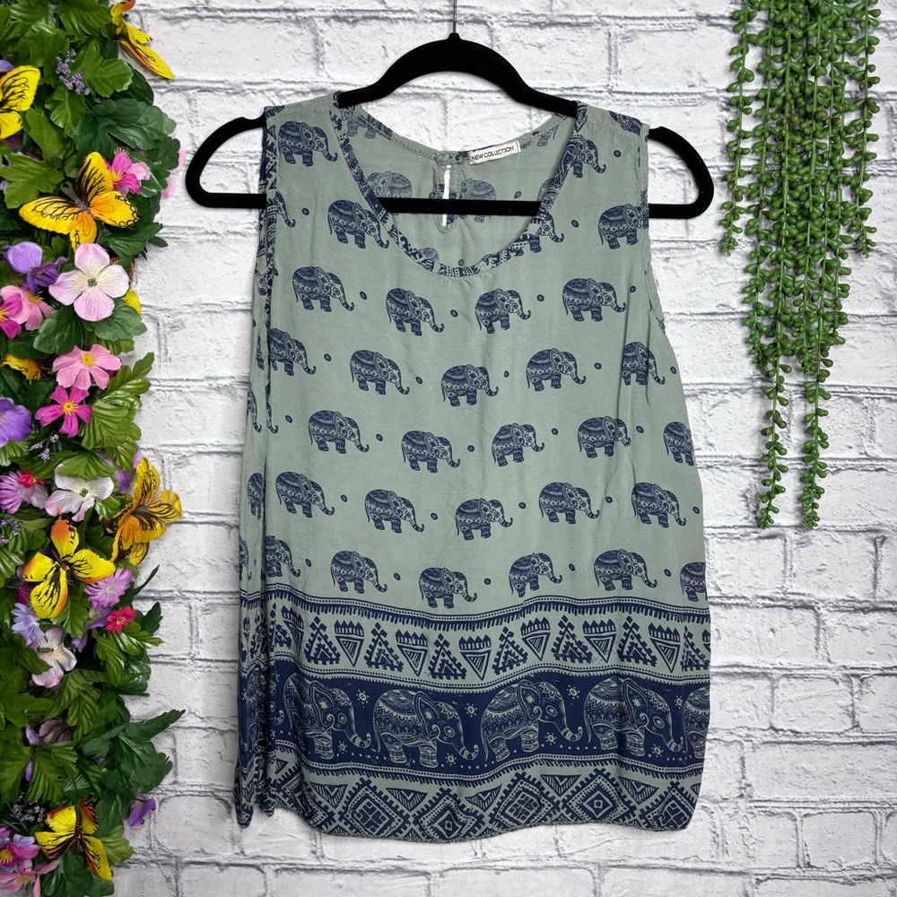=🌼3/$30🌼New Collection Italian Boutique Sleeveless Elephant Printed Top Size M